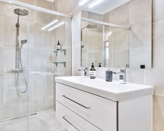 bathroom cabinetry (1)